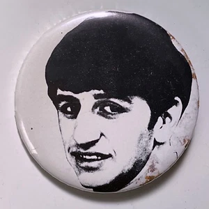Vintage 1970s RINGO STARR pin 2.25" badge THE BEATLES button pinback - Picture 1 of 2