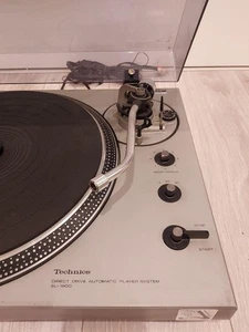 Technics SL-1600 Turntable Audio Technica record player - Picture 1 of 13