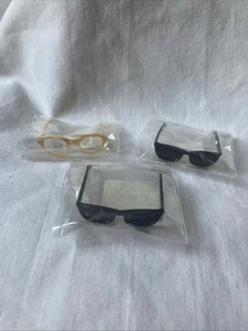 De Colección Licca Jenny Muñeca Gafas Gafas de Sol Lote de 3 Pares NUEVO Sellado Japón Barbie Talla - Imagen 1 de 2