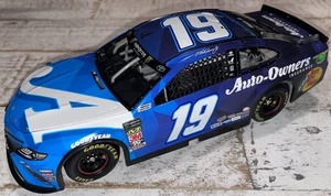 Martin Truex Jr 2019  Auto Owners Insurance 1/24 NASCAR Diecast NO BOX! - Picture 1 of 9