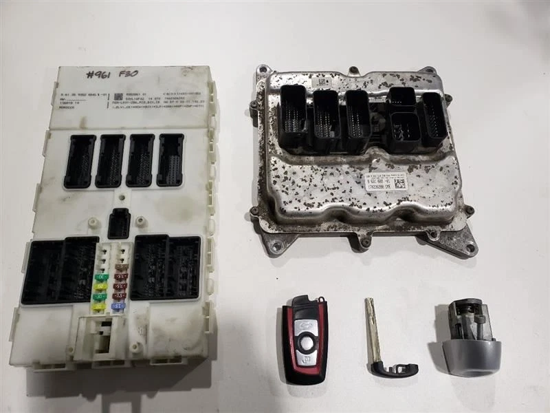 2014 BMW F30 Sedan 320i - Conjunto de segurança OEM - ECU BCM módulo fusível bloqueio chaveiro - Imagem 1 de 4