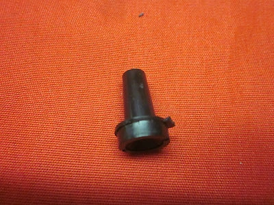 LIONEL SMOKE STACK BLACK 622-623 ( LOOK ) NEW OLD STOCK - Image 1 of 2