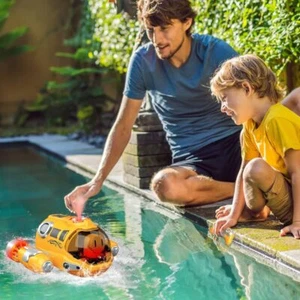 RC BOOT SPIELZEUG SPEEDBOOT W WASSERNEBEL, 2PROPELLERMOTOREN, SCHWIMMSPIELZEUG - Bild 1 von 14