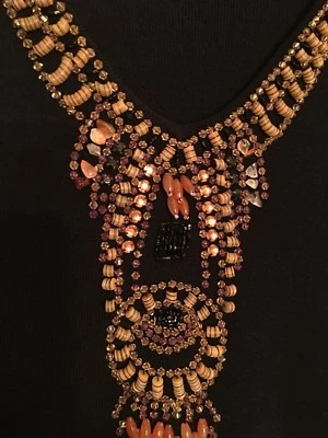 Suéter negro con joyas para mujer talla M Foto 1 de 4