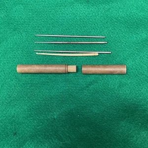 Vintage Wood Crochet Hook Holder Case & 4 Hooks - Picture 1 of 22