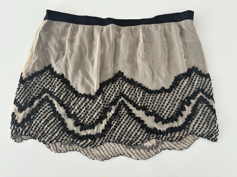 Haute Hip­pie Bead­ed Silk Chif­fon Mi­ni Skirt Ser­e­na Gos­sip Girl Size L - Image 1 of 4