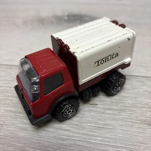 Tonka Red and White Logo Box Truck Made in Japan - Bild 1 von 7