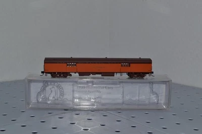 Fox Valley Models N Scale Milwaukee Road Express Orig. Brown Roof #1107 FVM40081 - Image 1 of 4