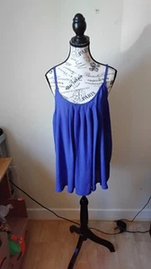 Camisola Torrid Talla 2 Entrecruzada Correas Ajustables Forradas Plisadas Hermosa... - Imagen 1 de 6