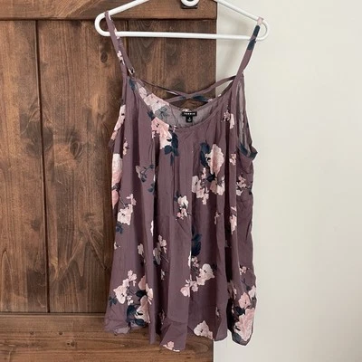 Regata Cami Roxa Torrida Tamanho 3/3X Boho Floral Tiras Colher Ajustável Nova - Imagem 1 de 4