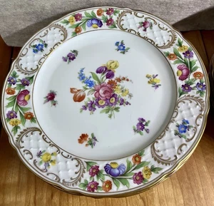 12 Schumann 8,5" Teller Kaiserin Dresden Blumen Floral Germany US Zone Iris - Bild 1 von 5