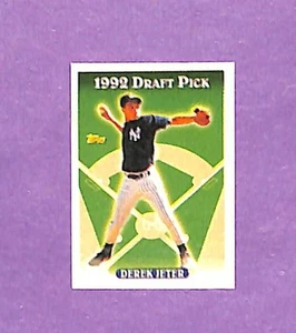 1993 Topps - Derek Jeter #98 Micro (RC) Rookie Card - Picture 1 of 2