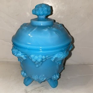 PORTIEUX VALLERYSTHAL BLUE OPALINE GLASS GRAPE LEAF COVERED BOX - FRENCH - Picture 1 of 7