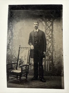 Bellissimi gentiluomini in piedi antica foto tipo latta anni 1870 - Foto 1 di 9