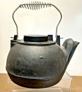 Vtg Cast Iron Tea Pot Kettle No Burn Handle Swivel Top Decor Door Stop Taiwan - Picture 1 of 8
