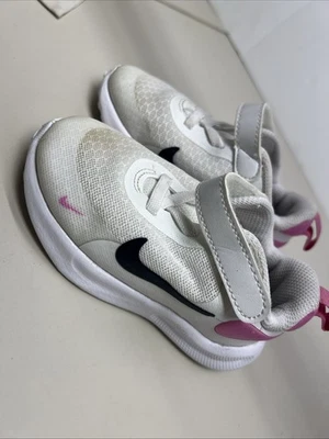 Toddler Girl Pink Nike Revolution 7c - Image 1 of 4