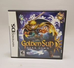 Golden Sun Dark Dawn Nintendo DS 2010 solo custodia e manuale NO GIOCO - Foto 1 di 3