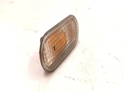 VW PASSAT Variant B5 3B6 Kotflügelblinker vorne links 3B0949117C 1.90 27163158 - Immagine 1 di 3