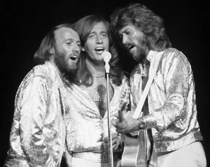 Music Group BEE GEES Glossy 8x10 Photo Print Barry Robin Maurice Gibb Poster - Picture 1 of 1