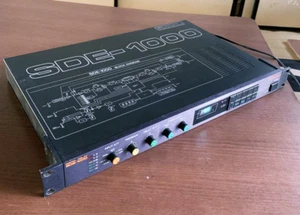Roland SDE-1000 Digital Delay Vintage Rack Effects Confirmation of electricity - Picture 1 of 8