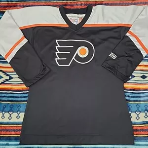 CCM FOR HER NHL PHILADEPHIA FLYERS HOCKEY JERSEY LARGE GUC - Picture 1 of 10