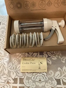 The Pampered Chef 1525 Cookie Press with 16 Discs - White-new With Instructions - Picture 1 of 8