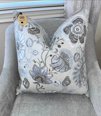 1-NWT CALLISTO HOME JACOBEAN FLORAL DESIGN DECORATIVE PILLOW - Image 1 of 4