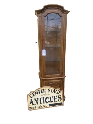 65693 ETHAN ALLEN Maple Curio China Cabinet - Image 1 of 4