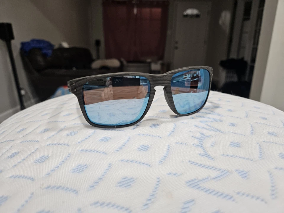 Oakley Holbrook Woodgrain Prizm Blue Sunglasses 9417-19 New With Tags NWT - Image 1 of 4