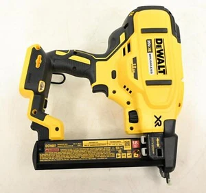 Dewalt DCN681B 20V MAX* XR 18 GA Akku-Schmalkronen-Tacker (leicht gebraucht) - Bild 1 von 7
