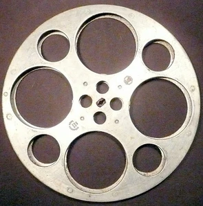 35MM  ALUMINUM  17" GOLDBERG  3000'  "CLASSIC"  REEL - Hollywood Decoration - Picture 1 of 1