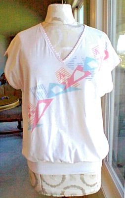 CAMISA TOP DEPORTIVA TENIS GOLF COLA AÑOS 80 90 Talla L BLANCA CON MULTICOLORES Blusa Foto 1 de 3