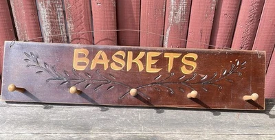 ANTIQUE AMISH PRIMITIVE WOOD ~ BASKETS ~ SIGN PEG RACK SHIPSHEWANA INDIANA AAFA - Image 1 of 4
