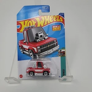 Hot Wheels Toon’d 83 Camion CHEVY SILVERADO Rosso Bianco 2021 NUOVO Auto Die Cast - Foto 1 di 2