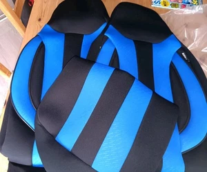 1,5 x Sitzbezug passend für Dacia Duster 2. Gen. (Schwarz-Blau) Pilot-Style - Bild 1 von 5