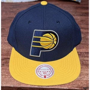 Cappello Berretto Mitchell & Ness Indiana Pacers Navy/Oro Regolabile Snapback - Foto 1 di 6