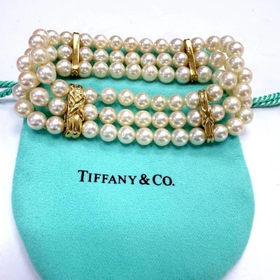 Pulsera Tiffany & Co Signature X Perla Akoya Triple Hilo Oro Amarillo 18k Foto 1 de 4