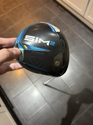 Taylor Made Sim 2 Driver - Image 1 of 4