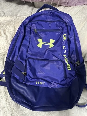 Bolso Mochila Under Armour Púrpura Resistente a Tormentas Correas Ajustables Foto 1 de 4