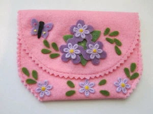 Handmade Pink Felt Purse 12.5 x 9cm Butterfly Flowers Age 3+ Stocking stuffer - Picture 1 of 3