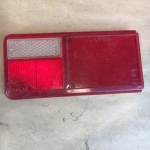 FABRICANTE DE EQUIPOS ORIGINALES Morris Marina VEGA Lente Trasera Derecha RH Rojo Respaldo SAE R4 3272 - Imagen 1 de 7