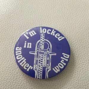 Canel Locks Vintage Badge - Picture 1 of 3