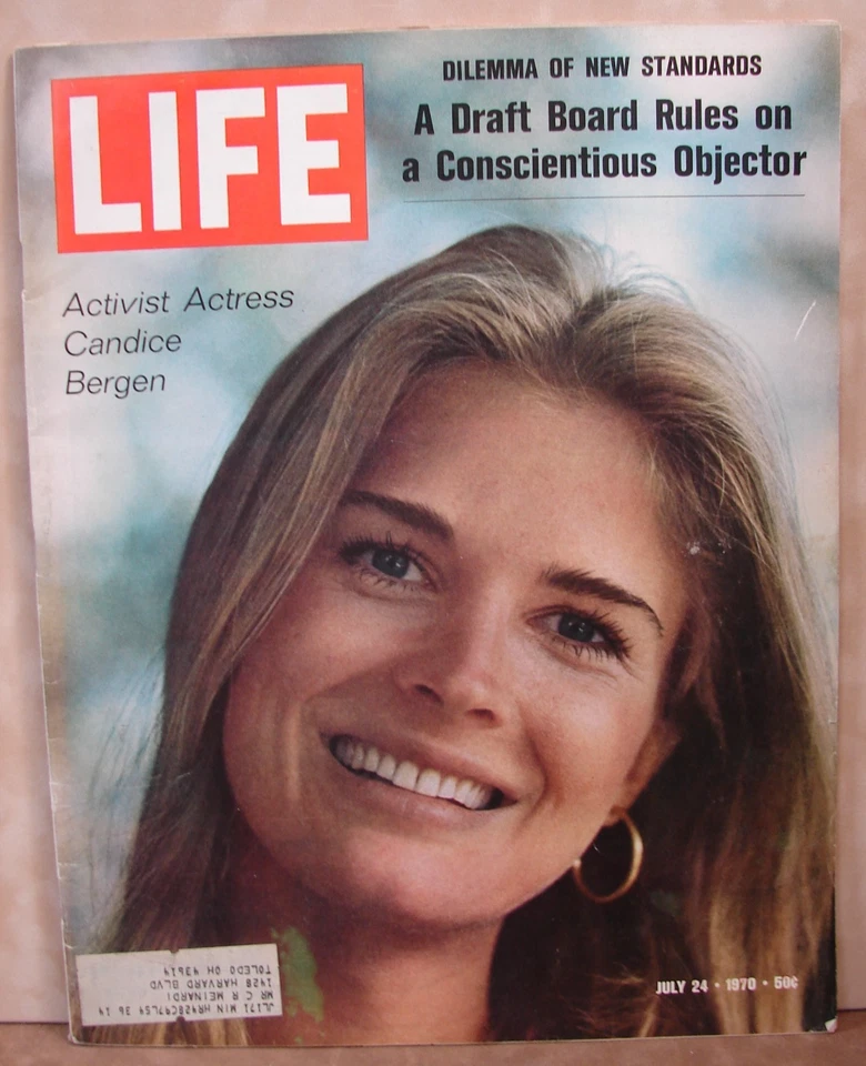 Life Magazine July 24, 1970 Activist Actress CANDICE BERGEN L009 - Image 1 of 3