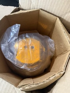 Cortina 22-56535 Sentry Rotating Halogen with Magnetic Mount (Amber) - Picture 1 of 2