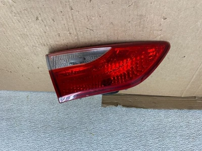 Luz trasera interior lateral izquierda conductor Hyundai Elantra GT 2013-2017 OEM u8327 DG Foto 1 de 4