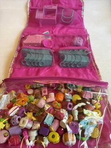 Posten Shopkins Toys 75+ Teile mit Tasche Handtasche gemischte Jahreszeiten Etagenbett Taschen Stuhl - Bild 1 von 11