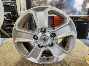 Wheel 18x8 Alloy 5 Silver Solid Spoke Fits 14-21 TUNDRA 752645 - Picture 1 of 8
