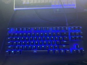 Hyper X Alloy Origins Ten-keyless Gaming RGB KEYBOARD MECHANICAL RED SWITCH - Picture 1 of 4