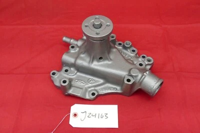 Ford Mustang 351C Cleveland 1972 bomba de agua 351C código de fecha D0oe-D - 2CB Foto 1 de 4