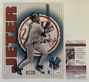 Derek Jeter Signed Autographed Glossy 8x10 Photo New York Yankees : JSA COA - Picture 1 of 1